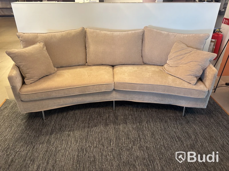 Soffa Ord. Sits, pris inkl. moms: ca 25 000 kr