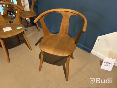 6 st. Stolar &tradition In Between Chair. Totalt ord. pris inkl. moms: ca 20 664 kr