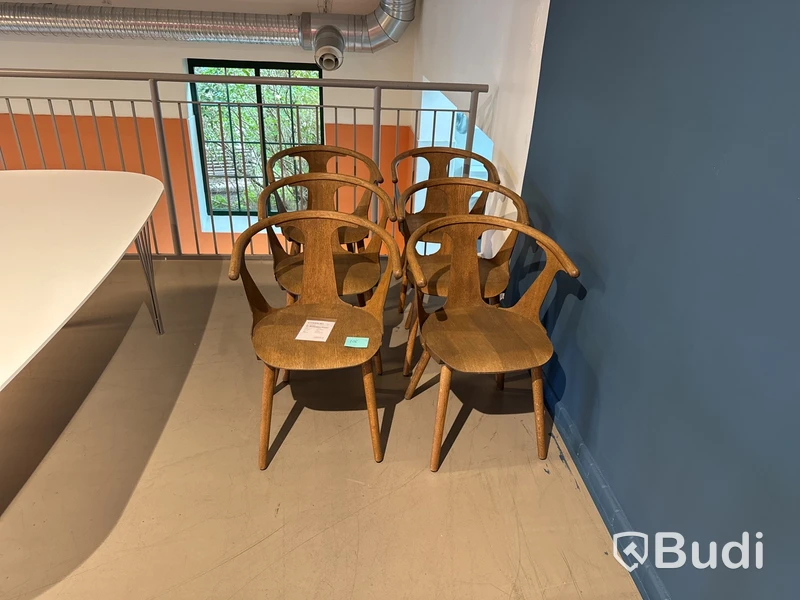 6 st. Stolar &tradition In Between Chair. Totalt ord. pris inkl. moms: ca 20 664 kr