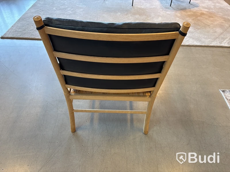 Fåtölj Carl Hansen Colonial Chair. Ord. pris inkl. moms: ca 32 851 kr