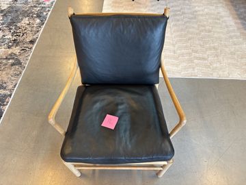 Fåtölj Carl Hansen Colonial Chair. Ord. pris inkl. moms: ca 32 851 kr