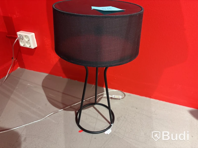 Bordslampa Aria Örsjö. Ord. pris inkl. moms: ca 6000 kr