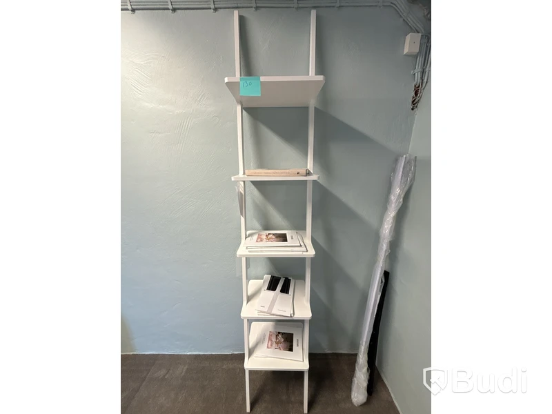 Bokhylla Swedese Libri. Ord. pris inkl. moms: ca 10 432 kr