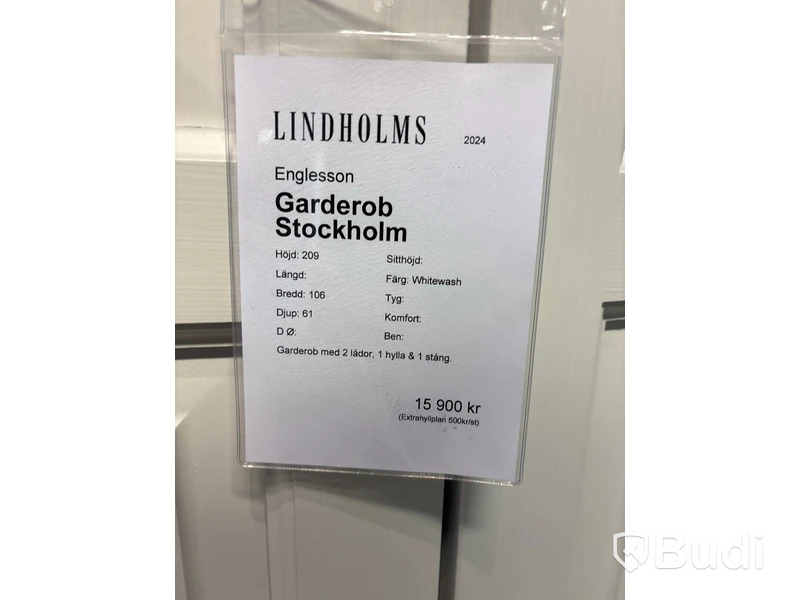 Garderob Englesson. Ord. pris inkl. moms: ca 15 900 kr