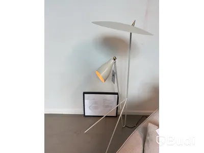 Golvlampa Silhouette Svend-Aage Holm-Sørensen. Ord. pris inkl. moms: ca 11 999 kr