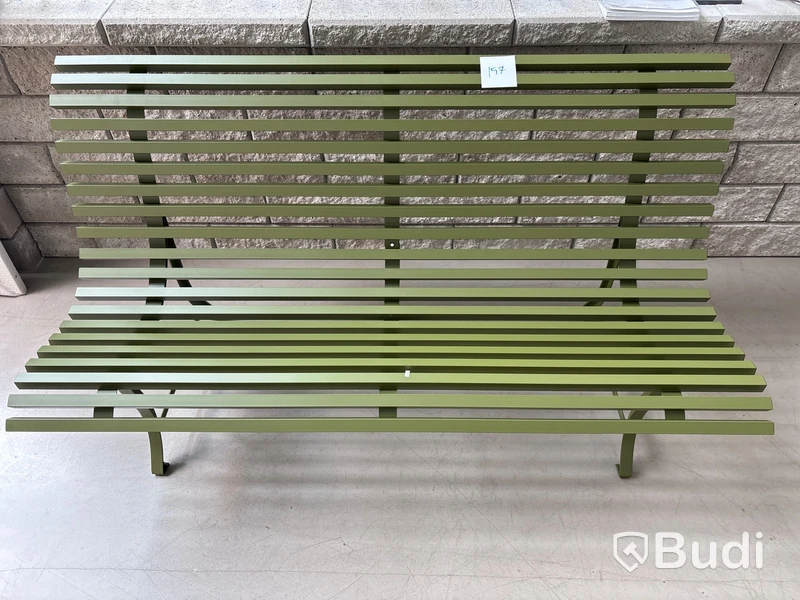 Bänk i metall Fermob Ord. pris inkl. moms: ca 6000 kr
