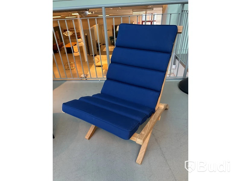 Solstol med blå dynor, Stockamöllan, Ord. pris inkl. moms: ca 5595 kr