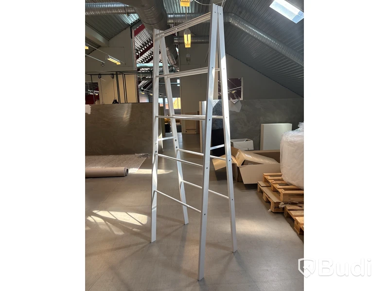 Stegehylla, Ord. pris inkl. moms: ca 1000 kr