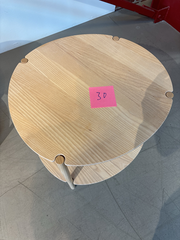 Soffbord DUX. Ord. pris inkl. moms: ca 10 980 kr