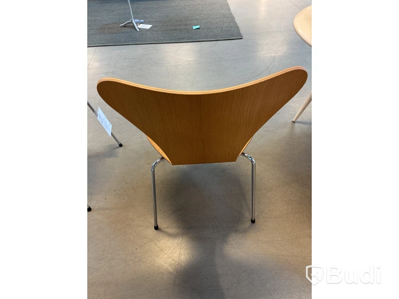 Stol Fritz Hansen Sjuan. Ord. pris inkl. moms: ca 7299 kr