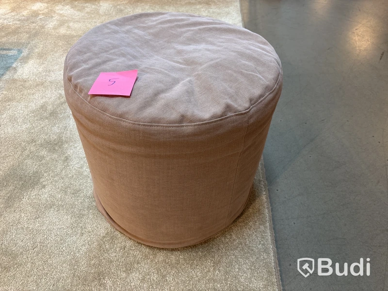 Sittuff, Sits Ord. pris inkl. moms: ca 1000 kr