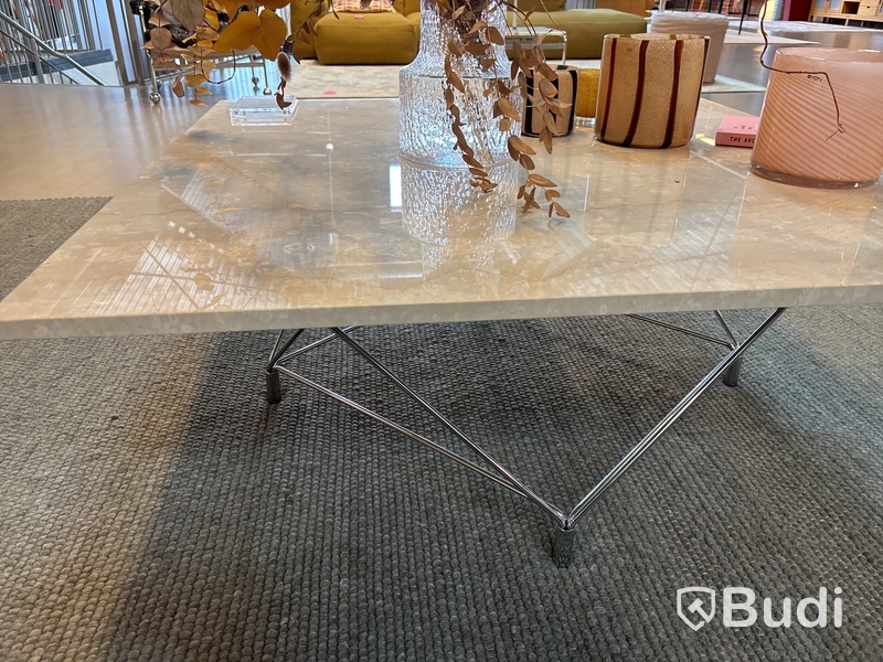 Soffbord Eilersen Spider. Ord. pris inkl. moms: ca 21 315 kr