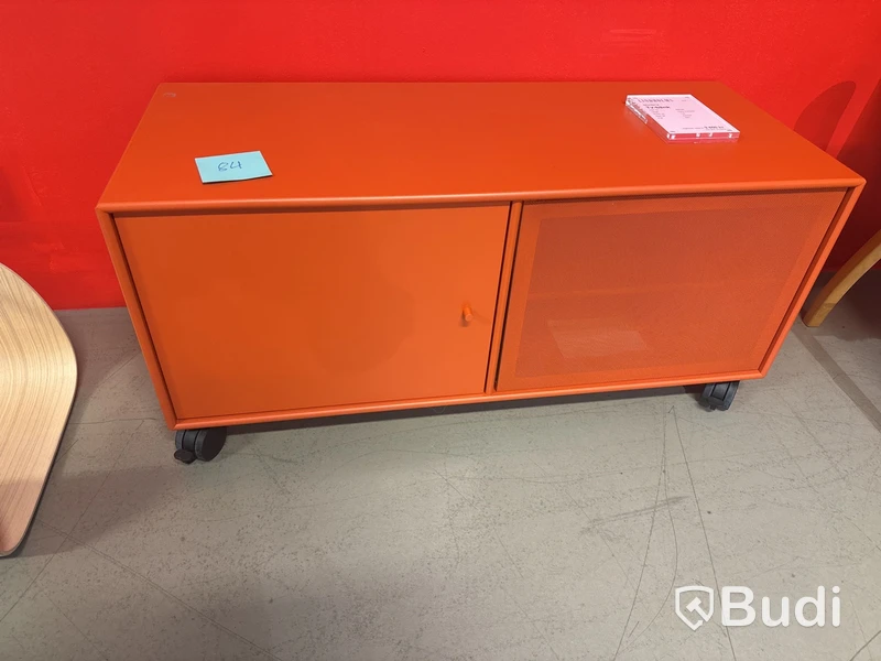 TV-bänk Montana. Ord. pris inkl. moms: ca 9600 kr