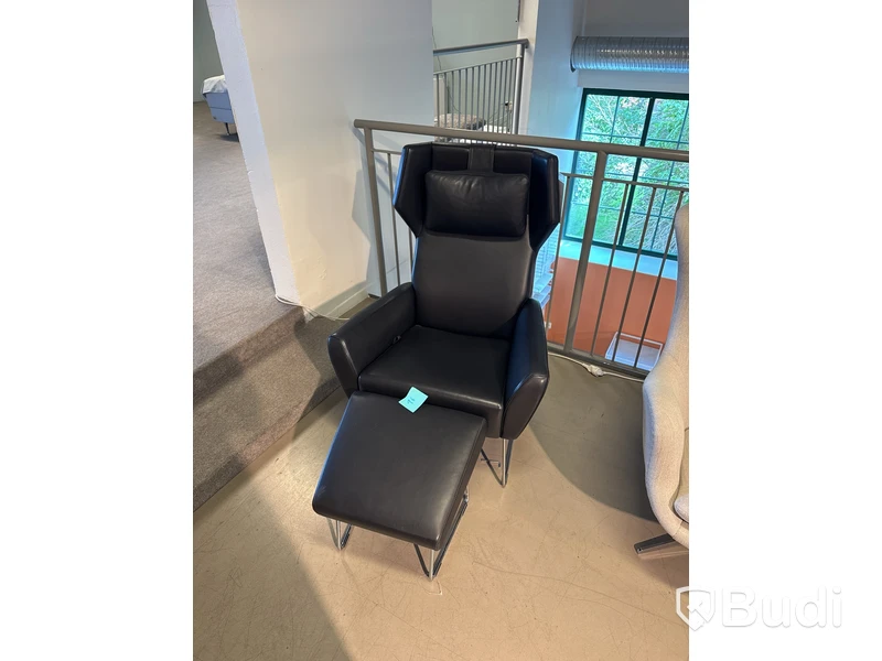 Fåtölj Swedese Select inkl. fotpall. Ord. pris inkl. moms: ca 43 797 kr