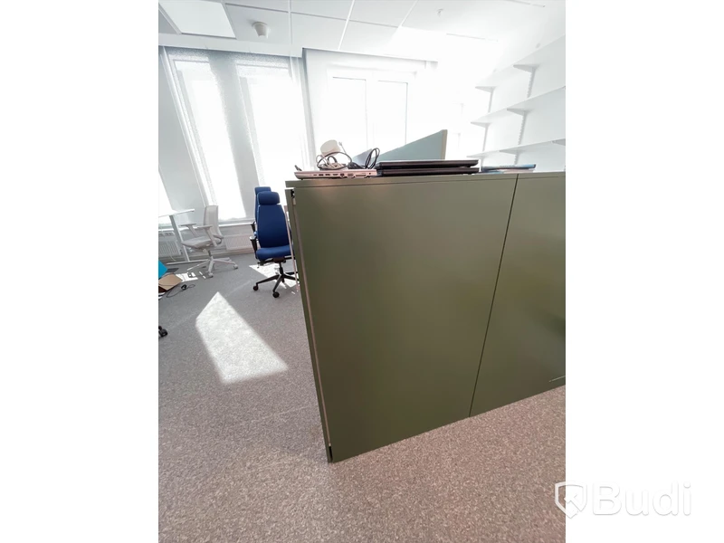 Förvaringsmöbel med utdragslåda och lås edsbyn