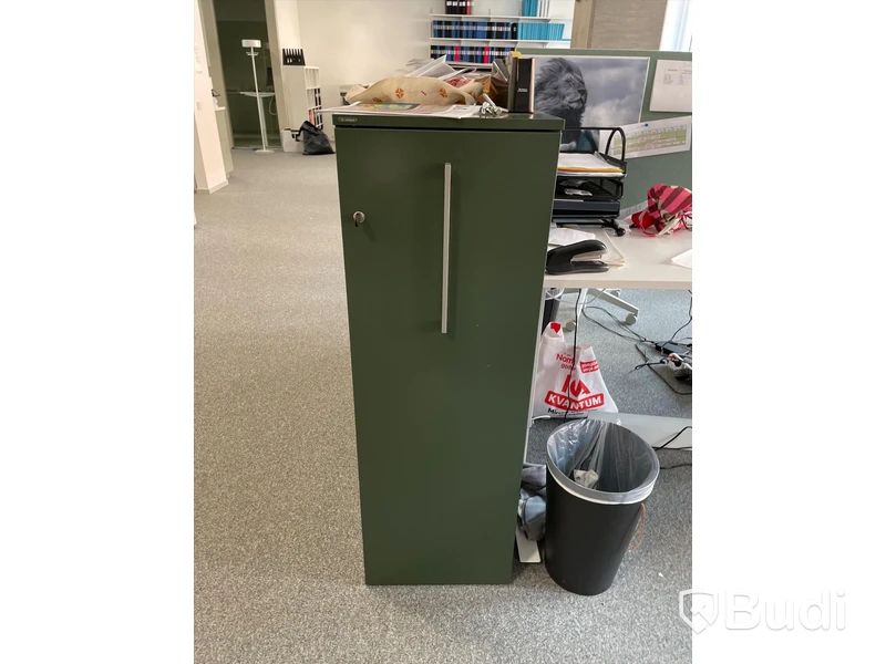 Förvaringsmöbel med utdragslåda och lås edsbyn