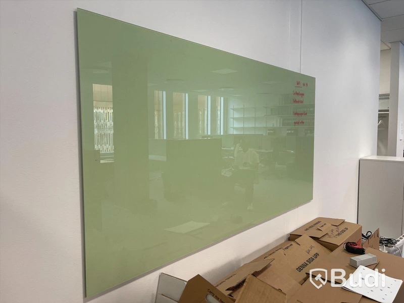 Whiteboard i grönt glas