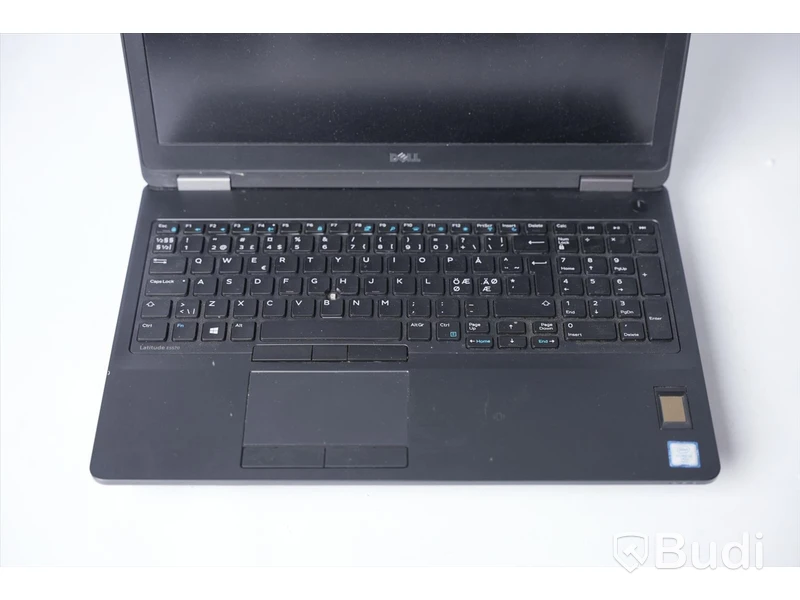 Dator DELL Latitude E5570, i5-6300U, 8 GB RAM, 256 GB SSD (Inget OS) ink Laddare