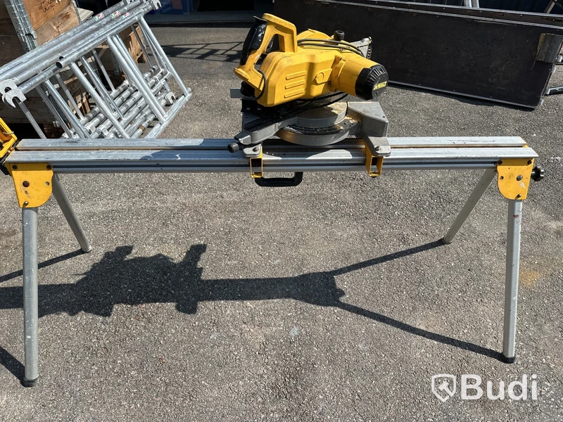 Kap- & gersåg DeWalt med stativ.