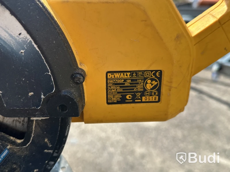 Kap- & gersåg DeWalt med stativ.