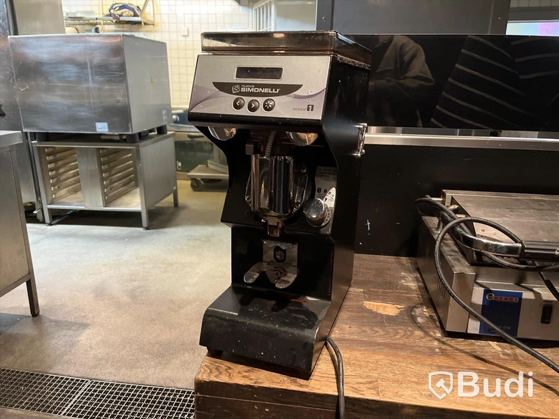 Kaffekvarn- nuova Simonelli mythos 1