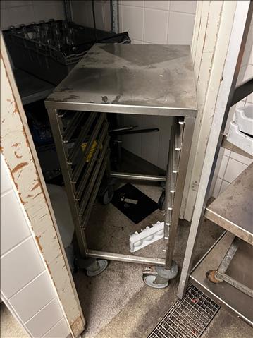 Rostfri rullvagn för plåtar 