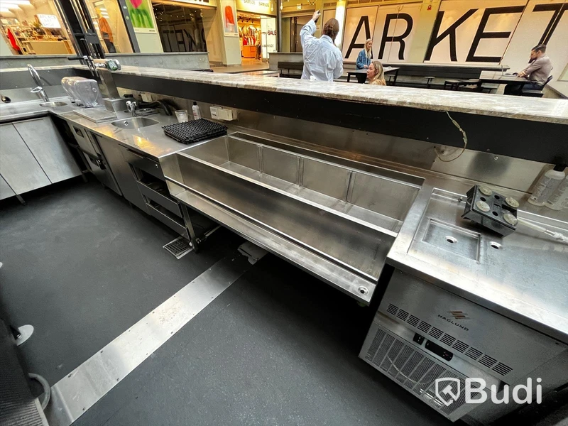 Barö ink kylbänkar, ställningar, blandare osv Obs! Displaydisk och öltappar ingår ej