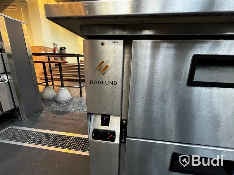 Barö ink kylbänkar, ställningar, blandare osv Obs! Displaydisk och öltappar ingår ej