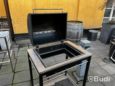 Grillvagn Obs! Saknar innehåll