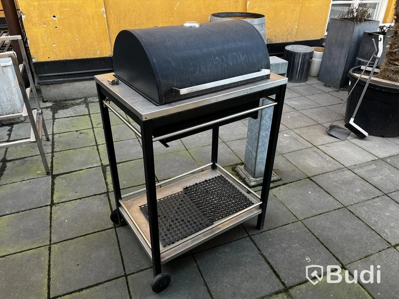 Grillvagn Obs! Saknar innehåll
