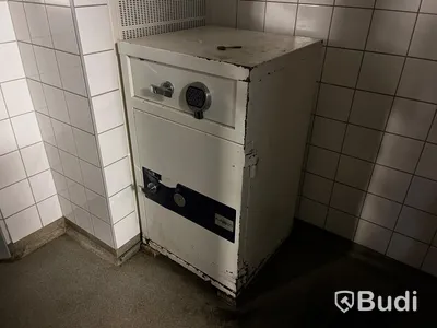 Kassaskåp Obs! Mått saknas