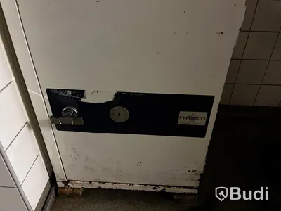 Kassaskåp Obs! Mått saknas