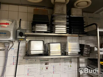 3 st Rostfria vägghängda hyllor