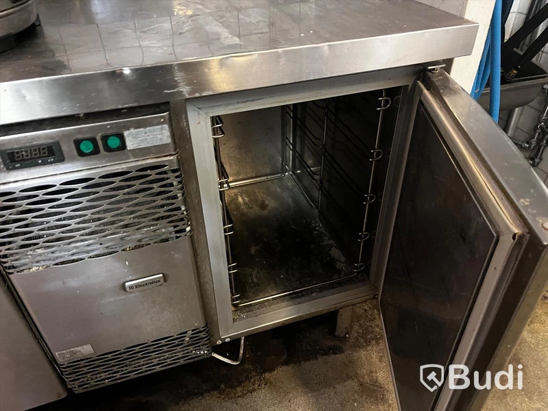 Kylbänk - Electrolux ca mått: 130x70x90 cm