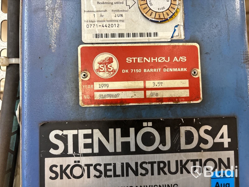 Fyrpelarlyft med frihjulslyft, Stenhöj