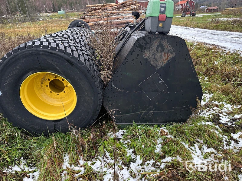 Volvo L60 sommardäck 4 st med L40 fälg nya Regumerade på Stomme MICHELIN X BIB 600/55R