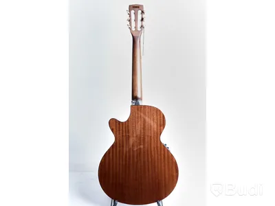 Nylonsträngad Gitarr - Cort CEC5 Natural. Nypris ca 5000kr
