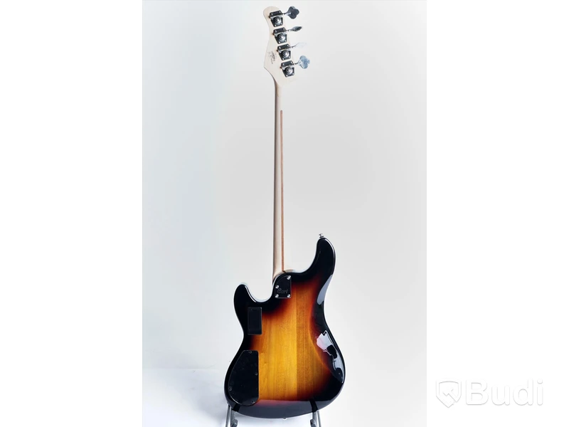 Bas - Cort GB24JJ 3TS. Nypris ca 3500kr