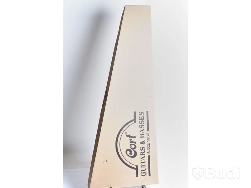 Bas - Cort GB24JJ 3TS. Nypris ca 3500kr