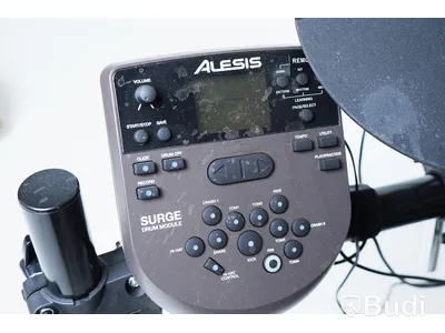 Digitalt trumset - Alesis Surge Drum Module. Osäker funktion, startar ej!