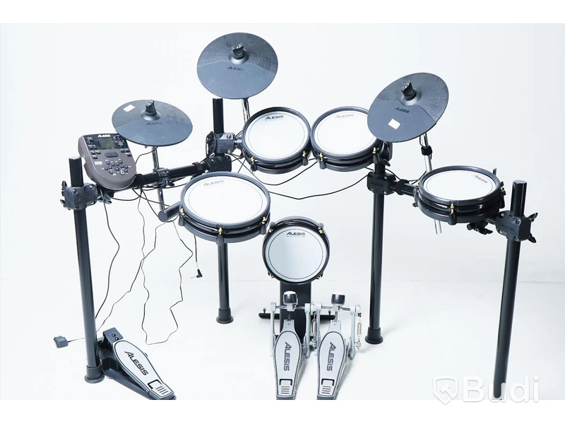 Digitalt trumset - Alesis Surge Drum Module. Osäker funktion, startar ej!