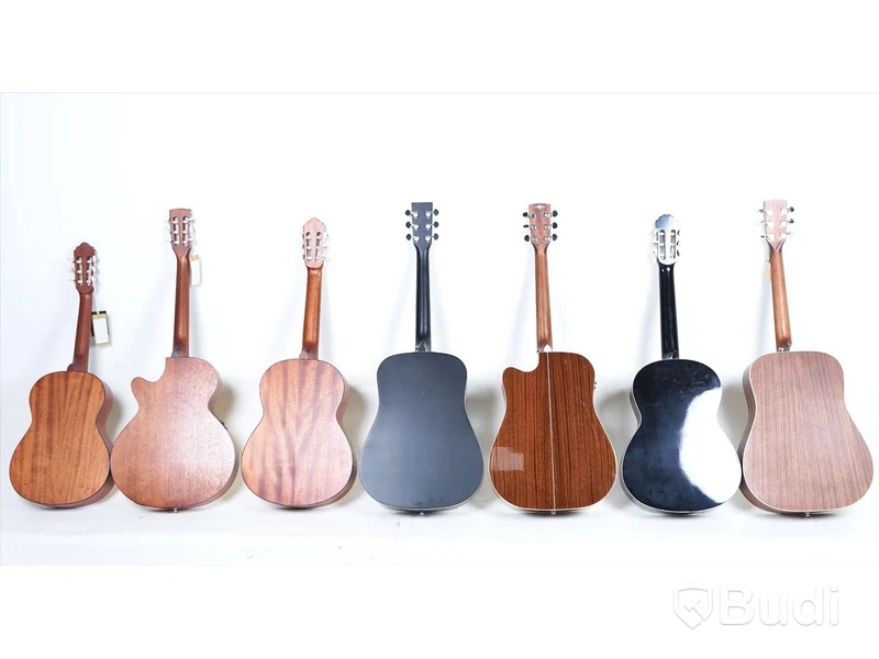 Akustisk gitarr 7 st - Cort. OBS! Defekta, reklamerade, okänd funktion.