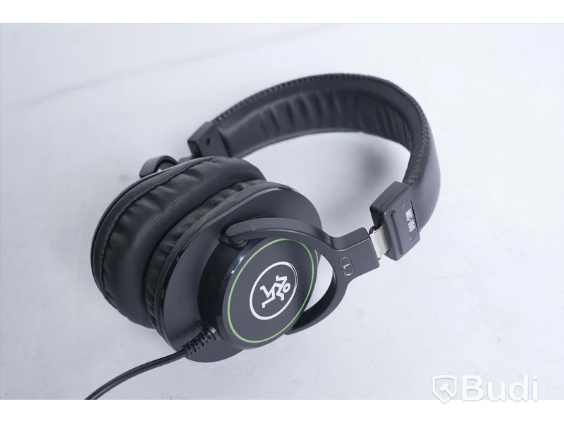 Hörlurar 2 st - Mackie MC-100. Nypris ca 500 kr/st