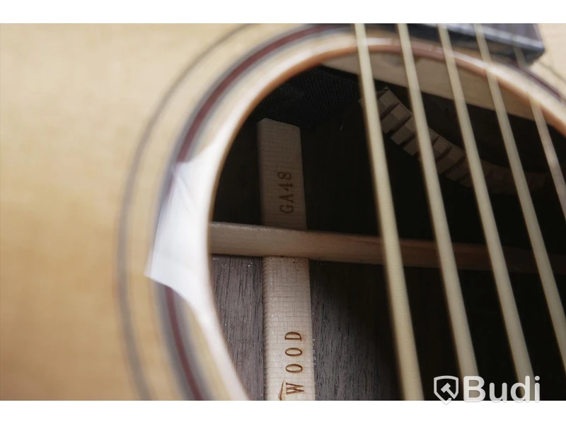 Akustisk gitarr - Parkwood GA48. Nypris ca 8500 kr. Ny.