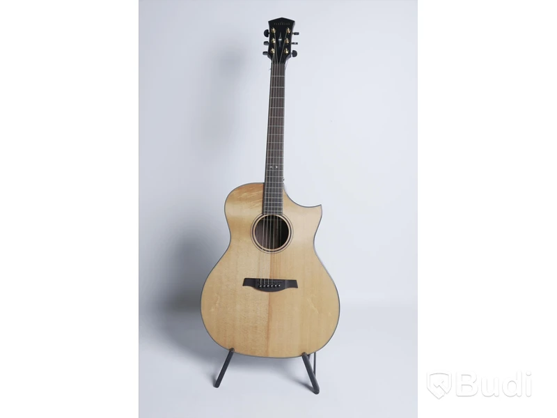 Akustisk gitarr - Parkwood GA48. Nypris ca 8500 kr. Ny.