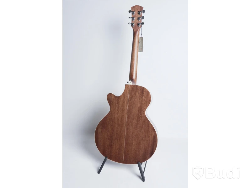 Akustisk gitarr - Parkwood S67. Nypris ca 7500 kr. Ny.