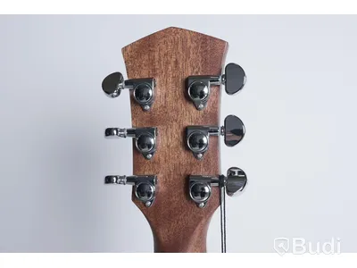 Akustisk gitarr - Parkwood S67. Nypris ca 7500 kr. Ny.