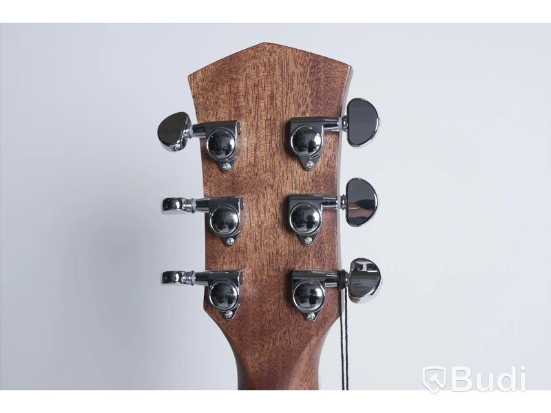 Akustisk gitarr - Parkwood S67. Nypris ca 7500 kr. Ny.