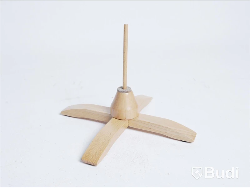 Ställ till piccoloflöjt, 3st - Wooden Piccolo Flute Stand, beech natural colour. Ny.