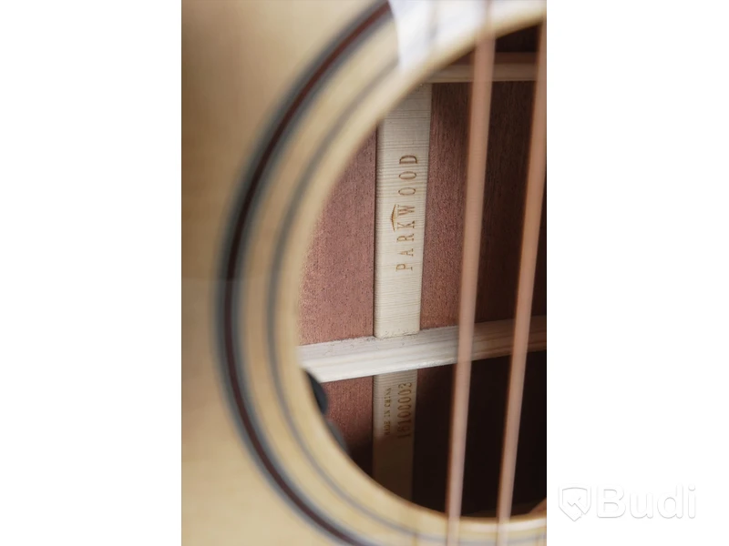 Akustisk gitarr - Parkwood S27 GT. Nypris ca 4500 kr. Ny.